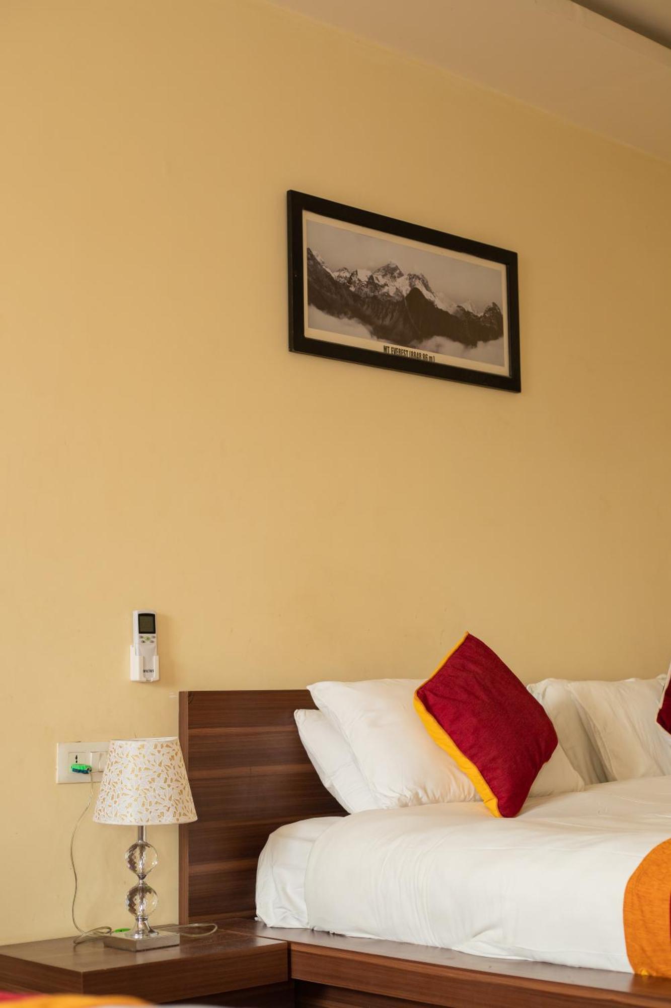 Hotel Edingo Inn Itahari المظهر الخارجي الصورة